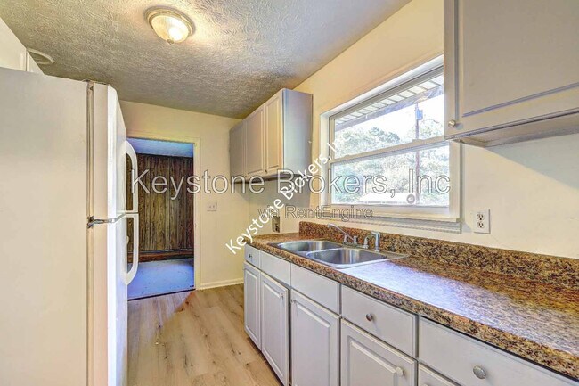 Foto del edificio - 4749 Lost Colony Ct