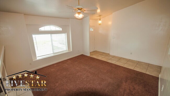 Building Photo - 5311 Sunbird Ct