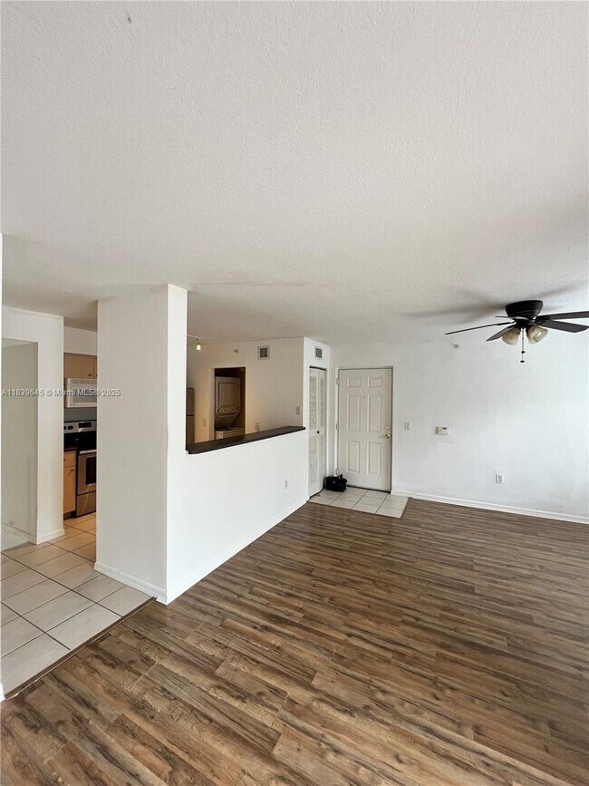 Foto del edificio - 4171 San Marino Blvd