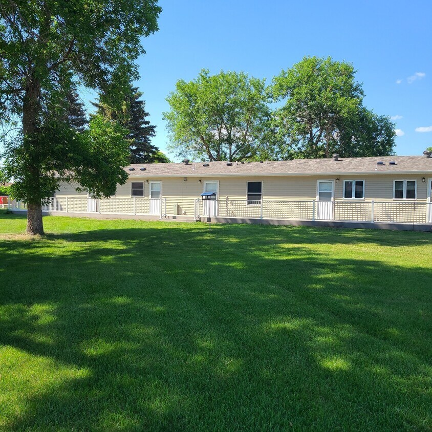 115 3rd St NE, Rugby, ND 58368 Apartments Rugby, ND