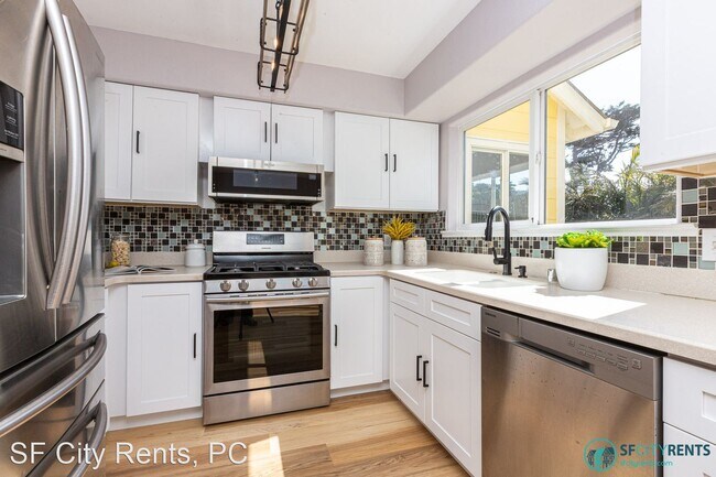 Foto del edificio - 3 br, 2.5 bath House - 112 Bella Vista Ave.