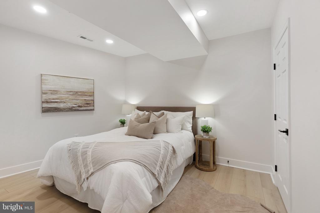 Foto principal - 1601 Portugal St