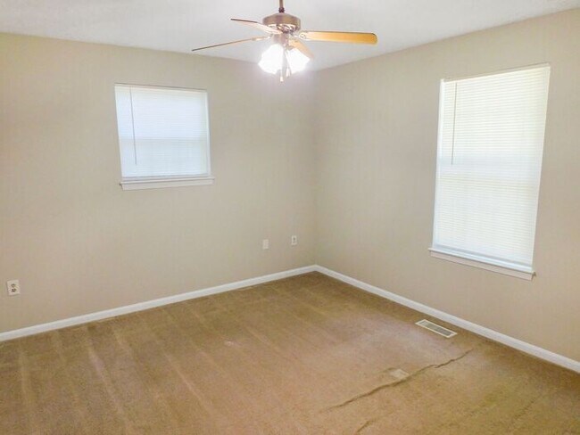 Building Photo - 11360 Redlands Road