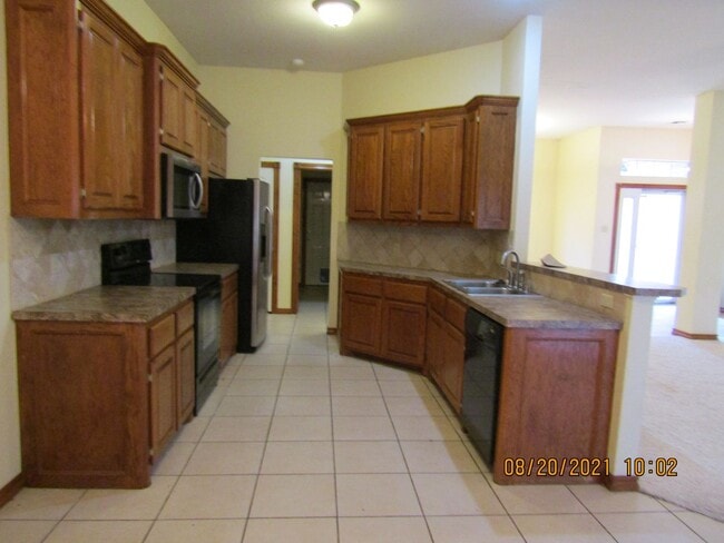 Building Photo - Dove Creek Area! Pets Negotiable with Owne...
