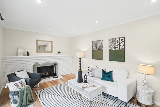 Building Photo - Modern 3BD Home with Eco Water Systems, EV Charging & Designer Finishes – Prime San Jose Locale