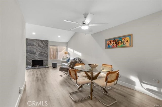 Foto del edificio - 1353 Termino Ave