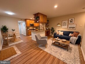 Building Photo - 4937 Americana Dr