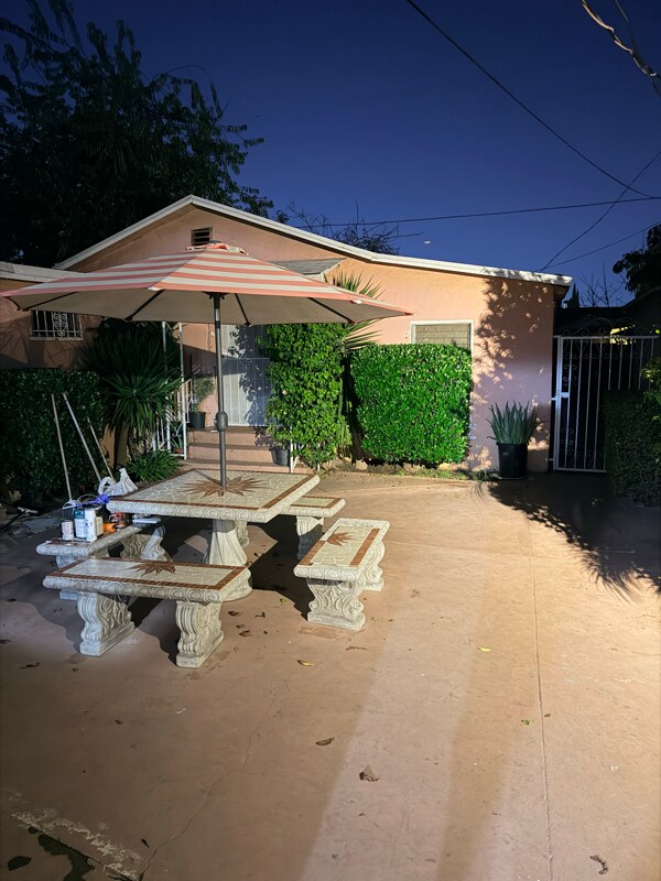 Foto del edificio - 1771 E 83rd St