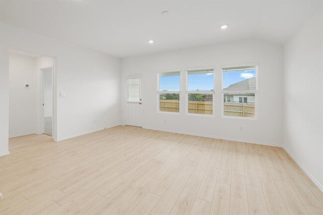 Building Photo - 358 San Juan Trl