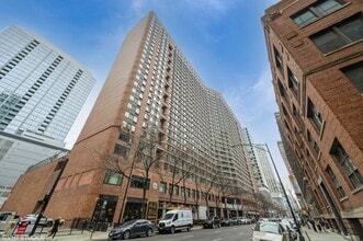 Building Photo - 211 E Ohio St