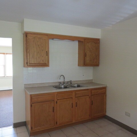 Foto del edificio - 14405 Ravinia Ave