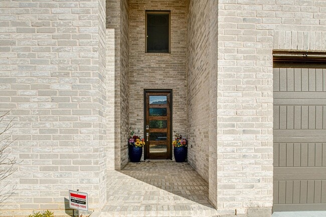 Building Photo - This stunning two-story home boasts a luxu...