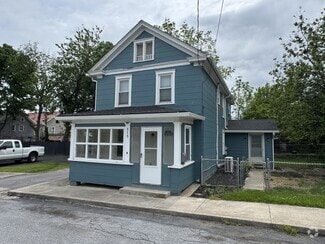 Building Photo - 515 W South St