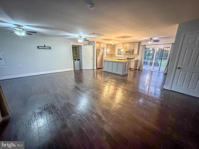 Foto del edificio - 42544 Keith Ct