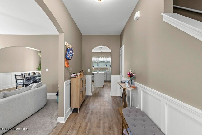 Building Photo - 709 W Warner Ct