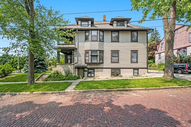 Foto del edificio - 456 Lafayette Ave SE