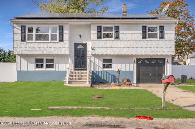 Building Photo - 320 Windward Ave