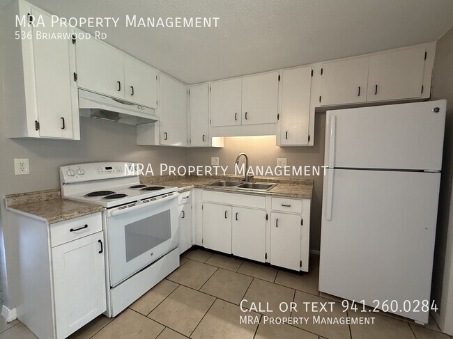 Foto del edificio - 536 Briarwood Rd