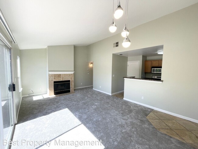 Foto del edificio - 1 br, 1 bath House - 255 Reflections Dr Ap...