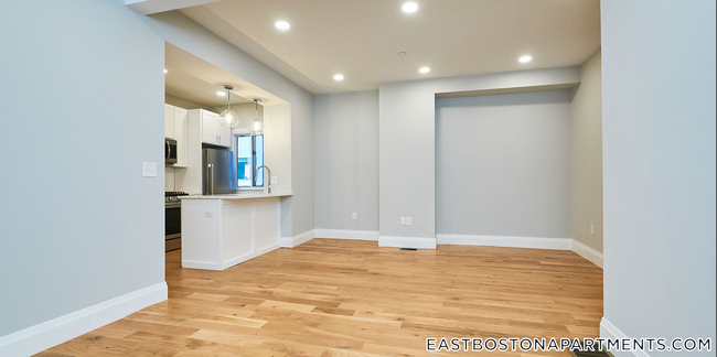 Building Photo - 58 Frankfort St