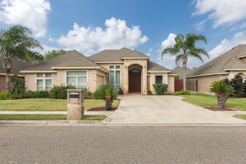 Primary Photo - 3815 Spicewood Dr