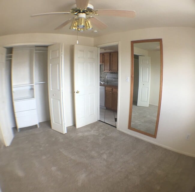 Foto del edificio - ONE MONTH FREE! Pet-friendly 1 BD/1 BA in ...