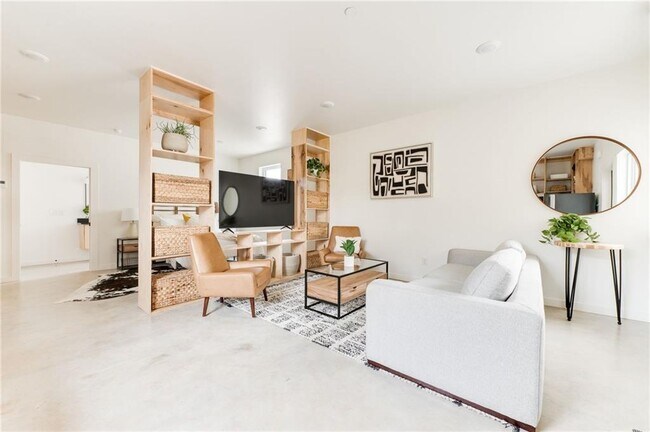 Foto del edificio - 1653 NW 12th St