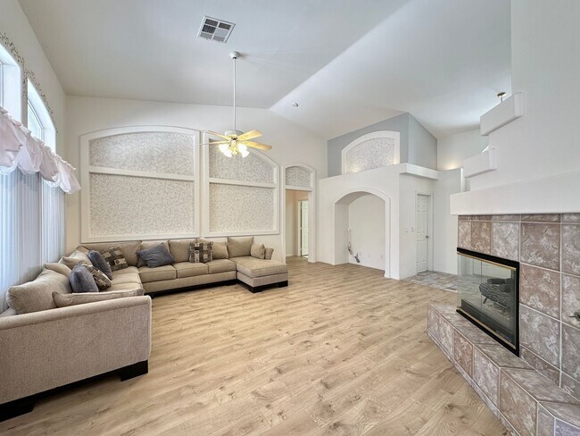 Foto del edificio - Sunridge Adobe Hills