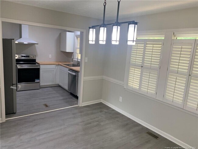 Foto del edificio - 412 Nottingham Dr