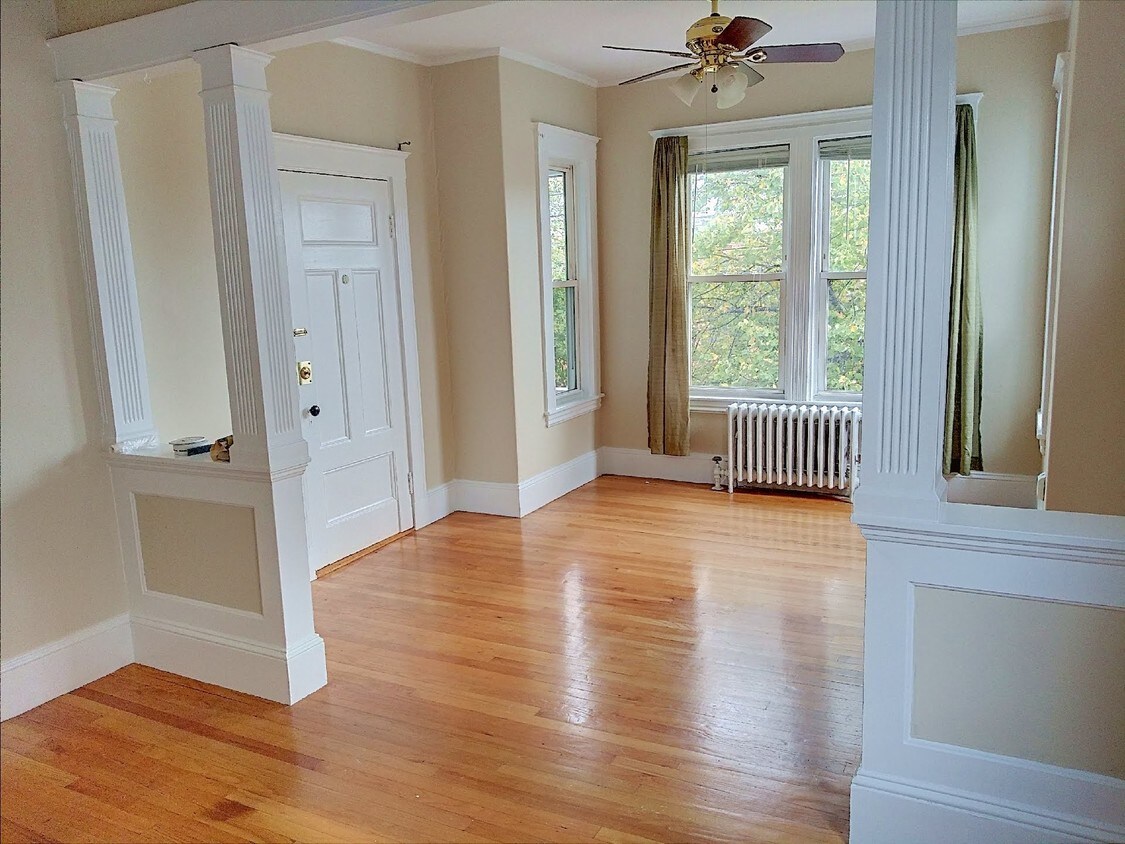 Living Room with ceiling fan - 243 Newport Ave