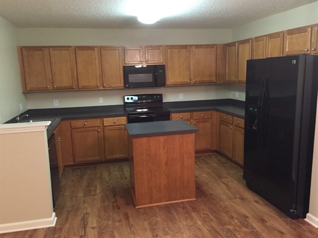 Foto del edificio - 223 Tigers Paw Dr