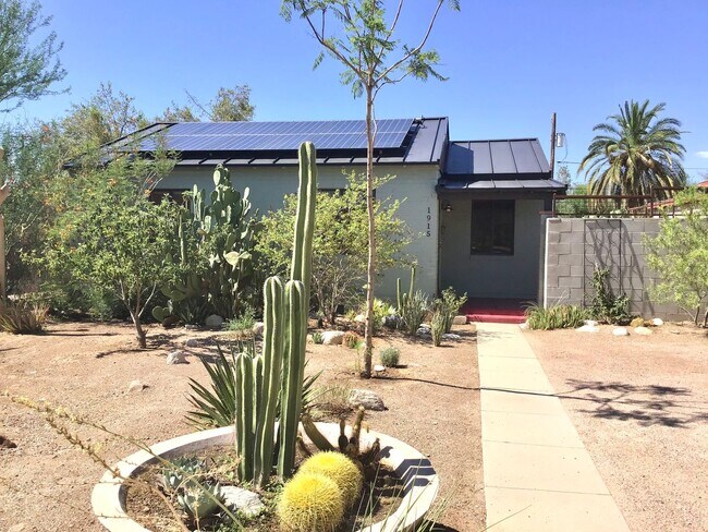 Foto del edificio - Modern, beautiful 3Bdrm, 2ba unfurnished i...