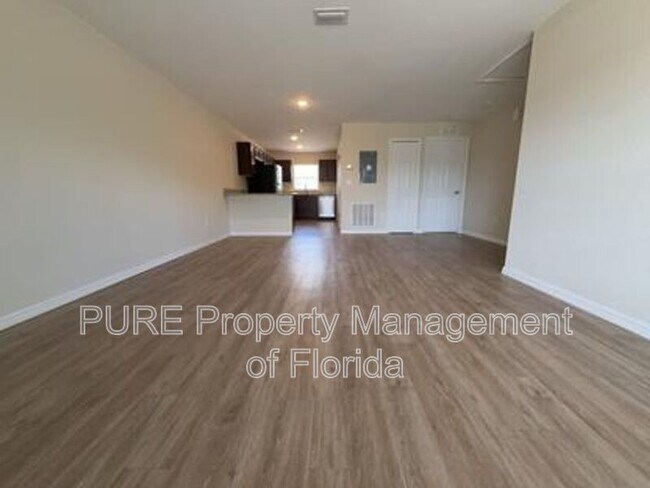 Building Photo - 51 Walnut Run