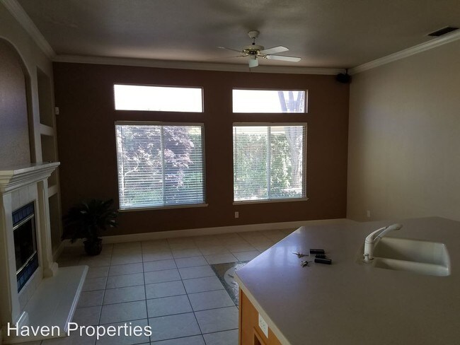 Photo - 1050 Houston Cir