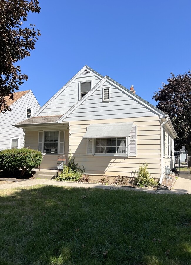 Building Photo - 4338 N 54th St