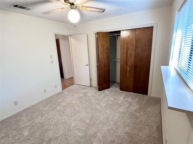 Building Photo - 5619 Clay Ave
