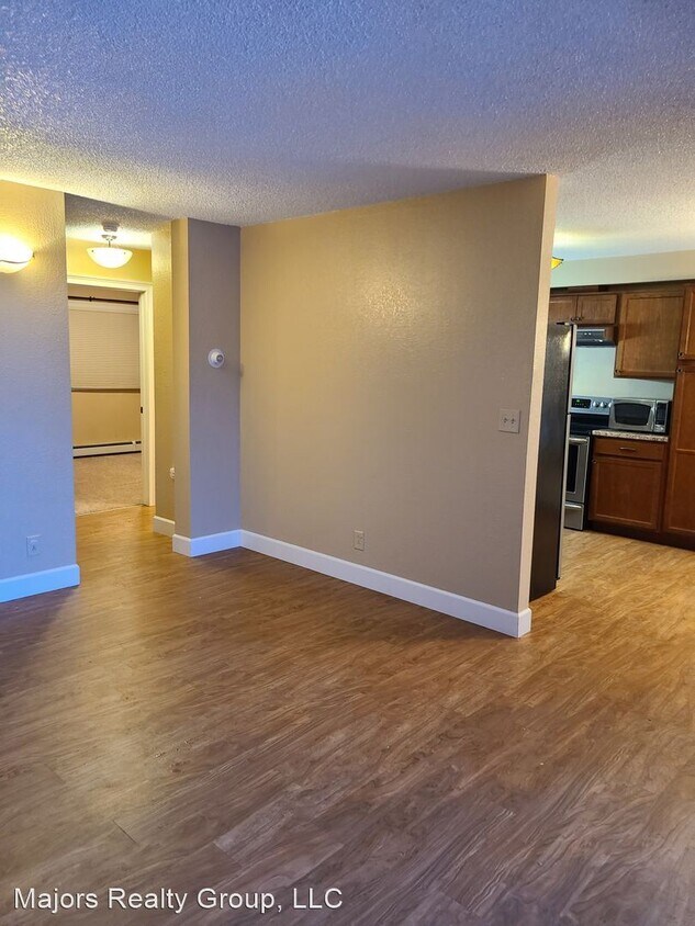 2 br, 1 bath House 1050 Turner St 104 House Rental in Fairbanks