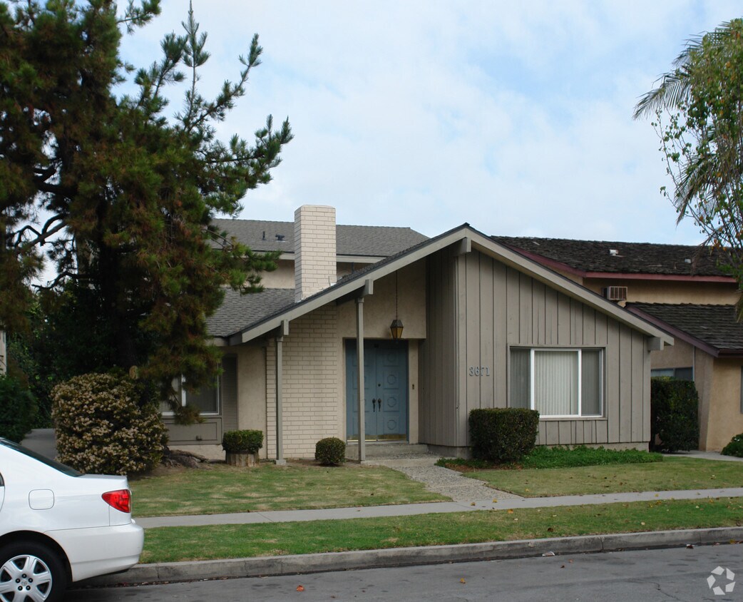 Foto del edificio - 3671 Howard Ave