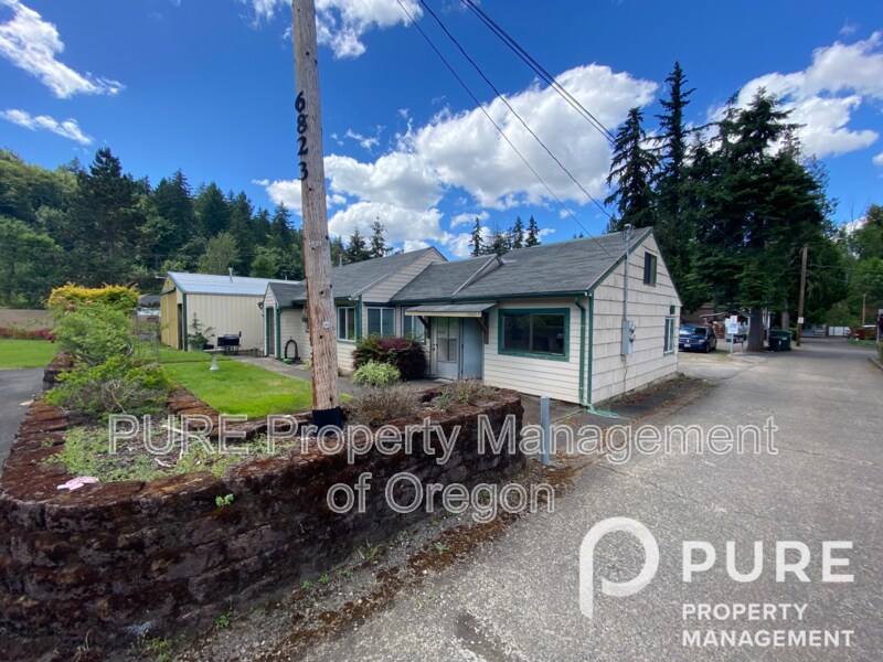 6803 SE Mabel Ave Unit A, Milwaukie, OR 97267 Condo for Rent in