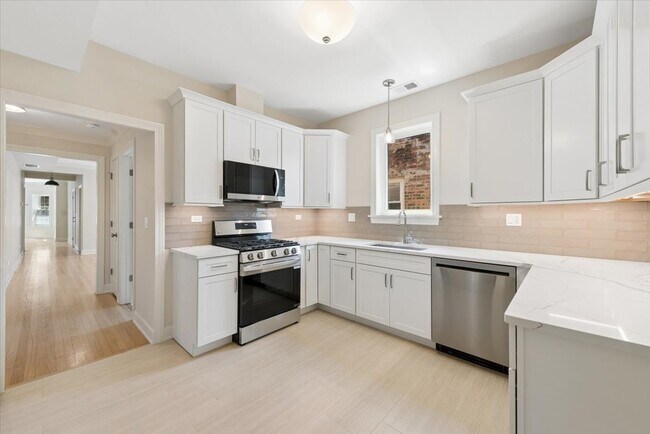 Foto del edificio - 5028 N Mozart St