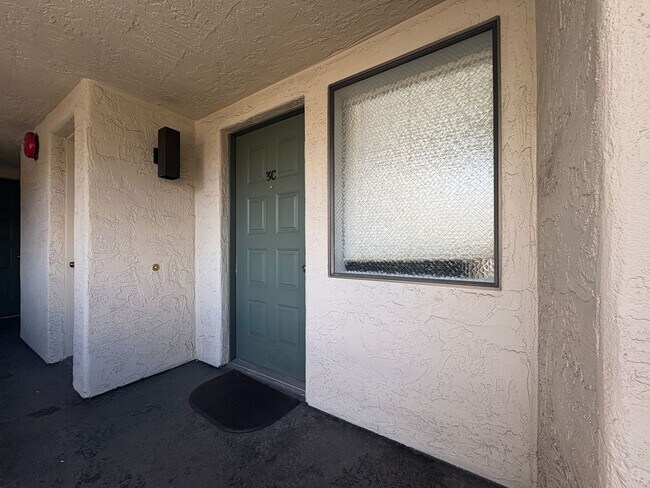 Foto del edificio - Spacious Condo in Downtown Palo Alto,  2BR | 2 BA