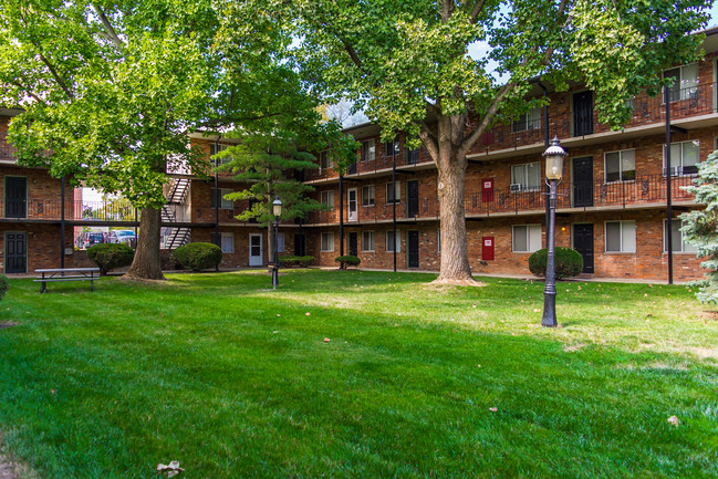 Colony Square Apartments, Llc Apartments - Columbus, Oh 