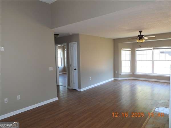 Foto del edificio - 172 Lincoln Way