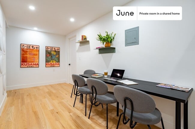 Foto del edificio - Room in Shared 3.0 bed/3 bath home