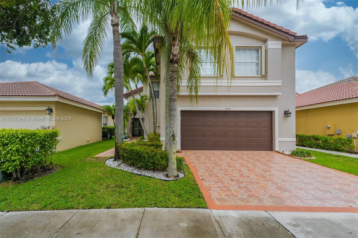 Primary Photo - 2098 SW 175th Ave