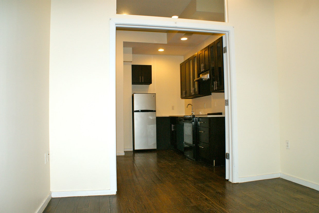 Primary Photo - 920 Nostrand Ave