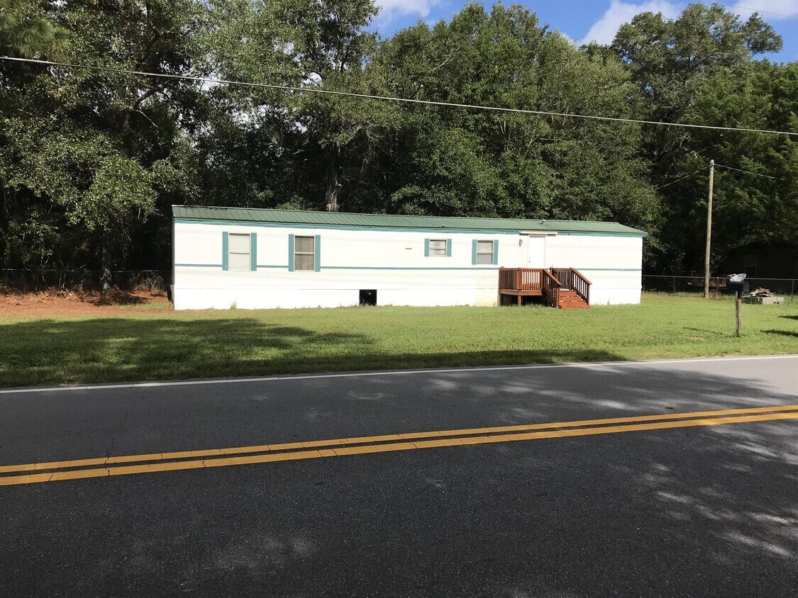 5098b Galiver Cutoff, Baker, FL 32531 House Rental in Baker, FL