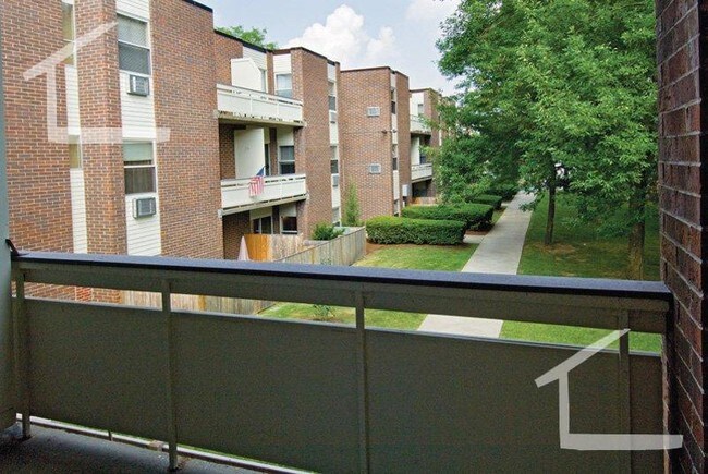 Foto del edificio - 12 Lawrence St