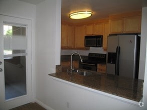 Building Photo - 3440 Lebon Dr