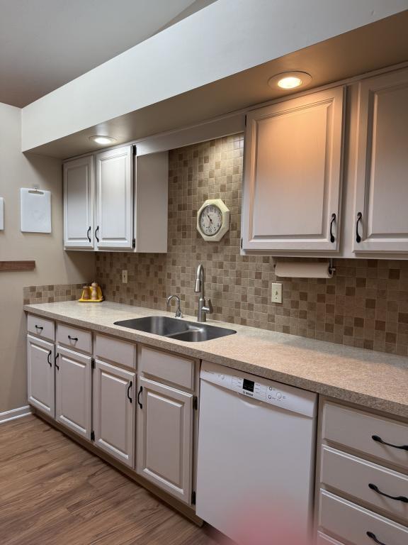 Building Photo - 596 Forest Creek Dr